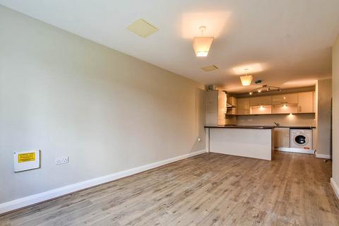 2 bedroom apartment to rent, Lawnhurst Avenue, Greater Manchester M23