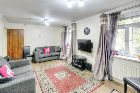 1 bedroom flat for sale, Holywell Close, Surrey TW19