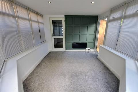 1 bedroom end of terrace house to rent, Catkin Close, Chatham ME5