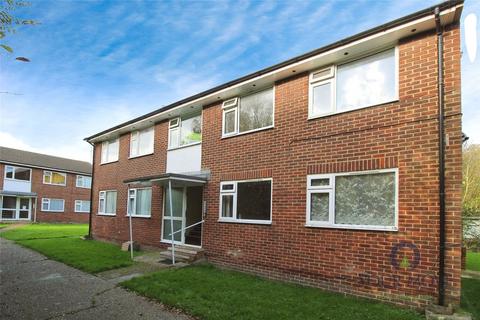 2 bedroom flat to rent, Walnut Walk, East Sussex BN26