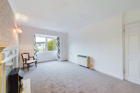 1 bedroom flat for sale, Fentiman Way, Hornchurch RM11