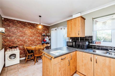 3 bedroom terraced house for sale, Bittern Close, Gateshead NE11