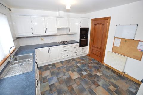 3 bedroom bungalow to rent, Forest Path, Leven, KY8