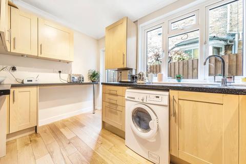 2 bedroom flat to rent, Abbeville Road, Abbeville Village, London, SW4