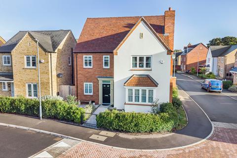 4 bedroom detached house for sale, Crest Drive, Fenstanton, Cambridgeshire.