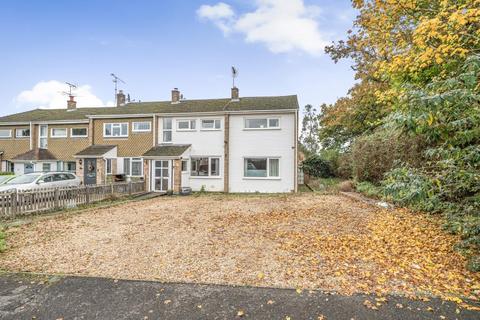 5 bedroom end of terrace house for sale, Yateley,  Hampshire,  GU46