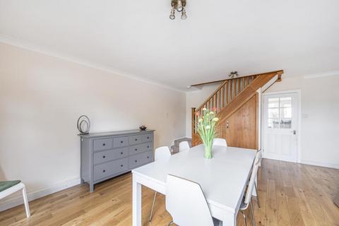 5 bedroom end of terrace house for sale, Yateley,  Hampshire,  GU46