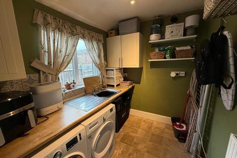 2 bedroom terraced house for sale, Platts Crescent, Amblecote, Stourbridge, DY8 4YZ