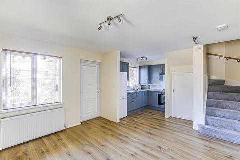 1 bedroom end of terrace house to rent, Barnfield Way, Hurst Green, Oxted