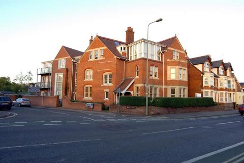 4 bedroom flat to rent, 1 Wyvill Court92 Botley RoadOxfordOxfordshire