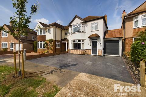 3 bedroom detached house for sale, Ashview Gardens, Ashford, Surrey, TW15