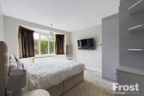 28 Ashview Gardens, Ashford, TW15 3RD