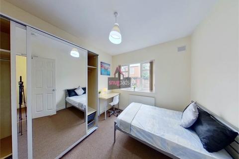 3 bedroom house to rent, Devonshire Road, Salford, Manchester