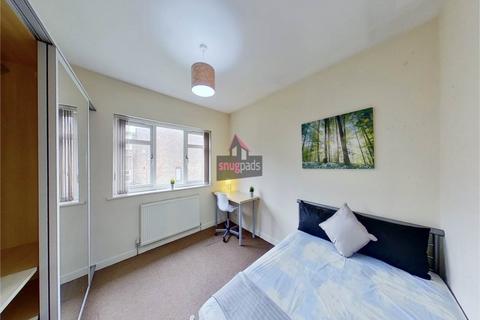 3 bedroom house to rent, Devonshire Road, Salford, Manchester