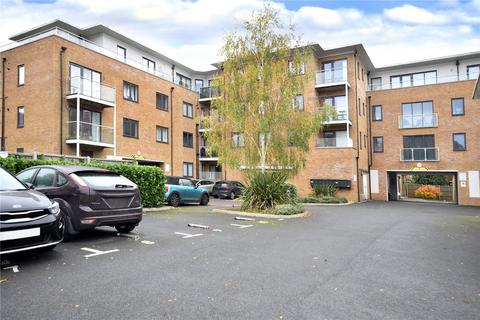 2 bedroom apartment for sale, Victoria Road, Horley, Surrey, RH6