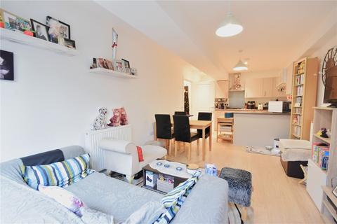 2 bedroom apartment for sale, Victoria Road, Horley, Surrey, RH6