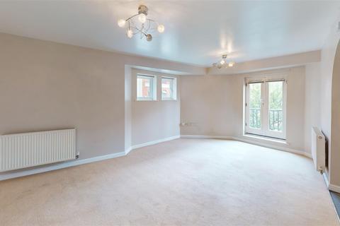 2 bedroom flat to rent, Chester Street, Shrewsbury