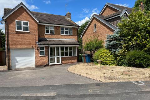 4 bedroom detached house to rent, Parsons Drive, Gnosall