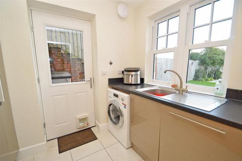 16 Berkeley Fields, Shrewsbury, SY3 8EJ