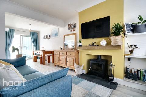 31 Crown Road, Clacton-on-sea, CO15 1AU