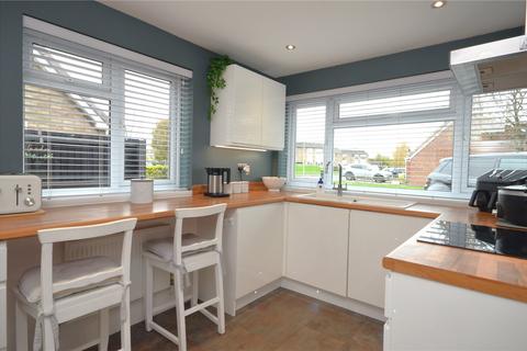 14 Terncliff, Swindon, SN3 5BB