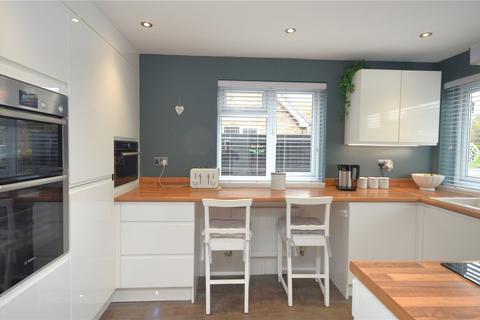 14 Terncliff, Swindon, SN3 5BB