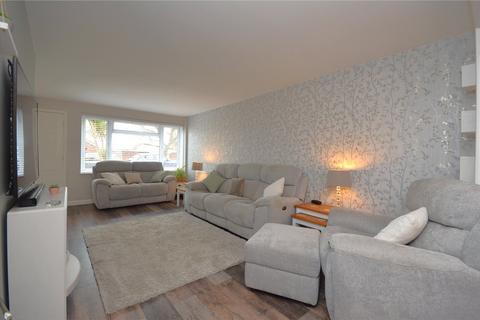 14 Terncliff, Swindon, SN3 5BB
