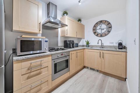 2 bedroom flat for sale, Basingstoke,  Hampshire,  RG21