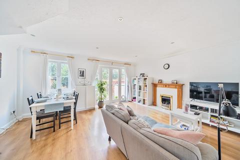 3 bedroom end of terrace house for sale, Courtens Mews, Stanmore, Middlesex