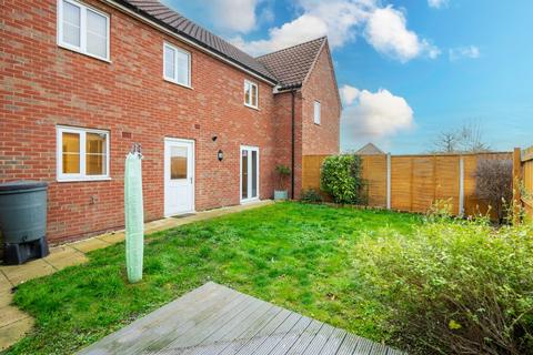 3 bedroom semi-detached house for sale, Carpenter Close, Wymondham, Norfolk, NR18