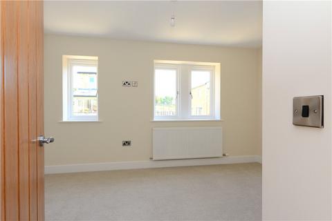 2 bedroom semi-detached house for sale, Ashlands Garth, Ilkley, North Yorkshire, LS29