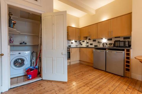 1 bedroom flat to rent, 2615L – St Leonards Bank, Edinburgh, EH8 9SQ