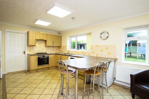 Mondeor Hoddlesden Road, Hoddlesden, Darwen, BB3 3LR