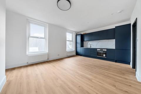 2 bedroom duplex for sale, Mattock Lane, Ealing, London