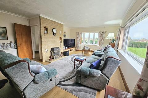 3 bedroom detached bungalow for sale, The Quarry, Dursley