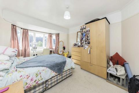 4 bedroom house to rent, Princes Gardens, London W3