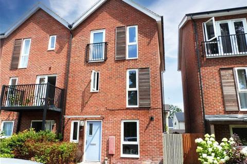 4 bedroom end of terrace house for sale, Halifax Road, The Parks, Bracknell, Berkshire, RG12