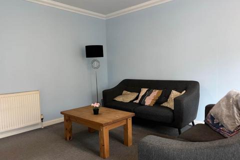 3 bedroom flat to rent, Murano Place, Edinburgh,