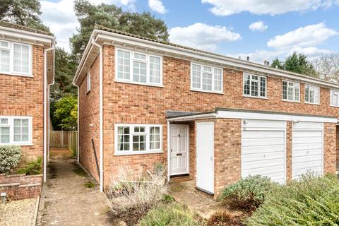 3 bedroom end of terrace house for sale, McCarthy Way, Wokingham RG40