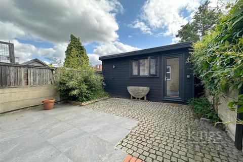 68a Falmer Road, Enfield, EN1 1PY