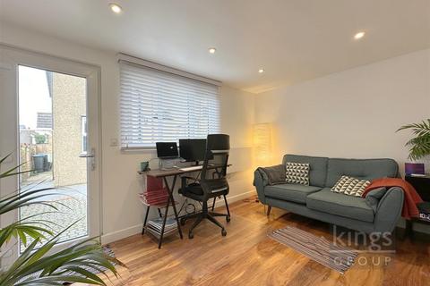 68a Falmer Road, Enfield, EN1 1PY