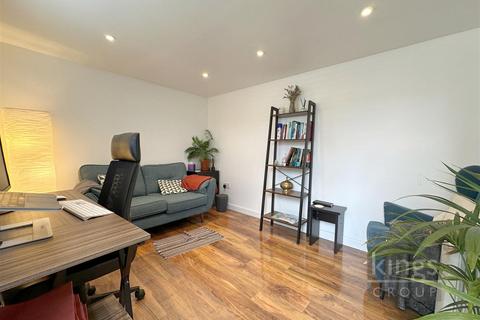68a Falmer Road, Enfield, EN1 1PY