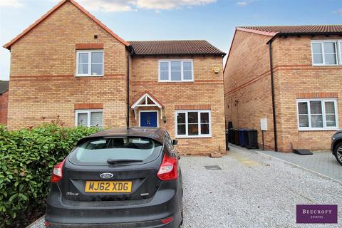 2 bedroom semi-detached house for sale, West Moor Croft, Goldthorpe, Rotherham