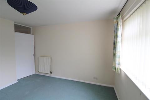 2 bedroom flat to rent, Stratford Road, Shirley