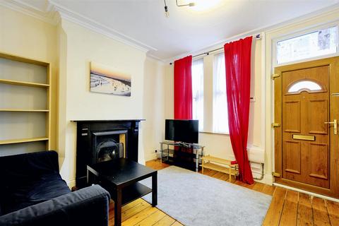 3 bedroom terraced house for sale, Kentwood Road, Nottingham