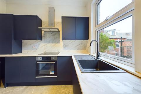 2 bedroom apartment to rent, 623a Ecclesall Road, Sheffield, S11 8PT