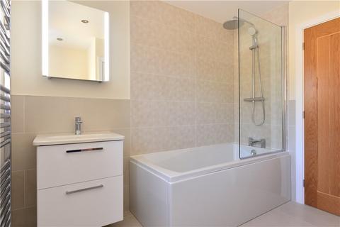 3 bedroom semi-detached house for sale, Ashlands Garth, Ilkley, West Yorkshire, LS29