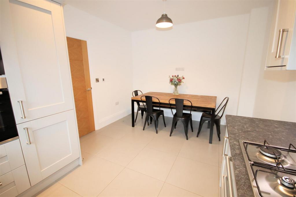 View of Kitchen/Breakfast Room