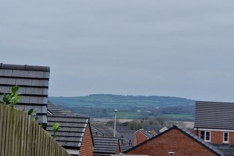 3 bedroom semi-detached house for sale, Heol Dyffryn Aur, Kidwelly SA17