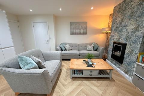 9 Brook Lane, Solihull, B92 7EJ